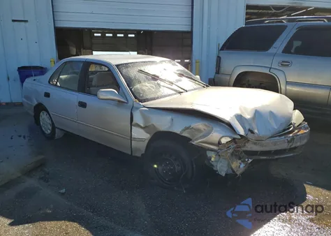 1995 Toyota Camry Le from USA, damaged, VIN 4T1SK12E5SU579852